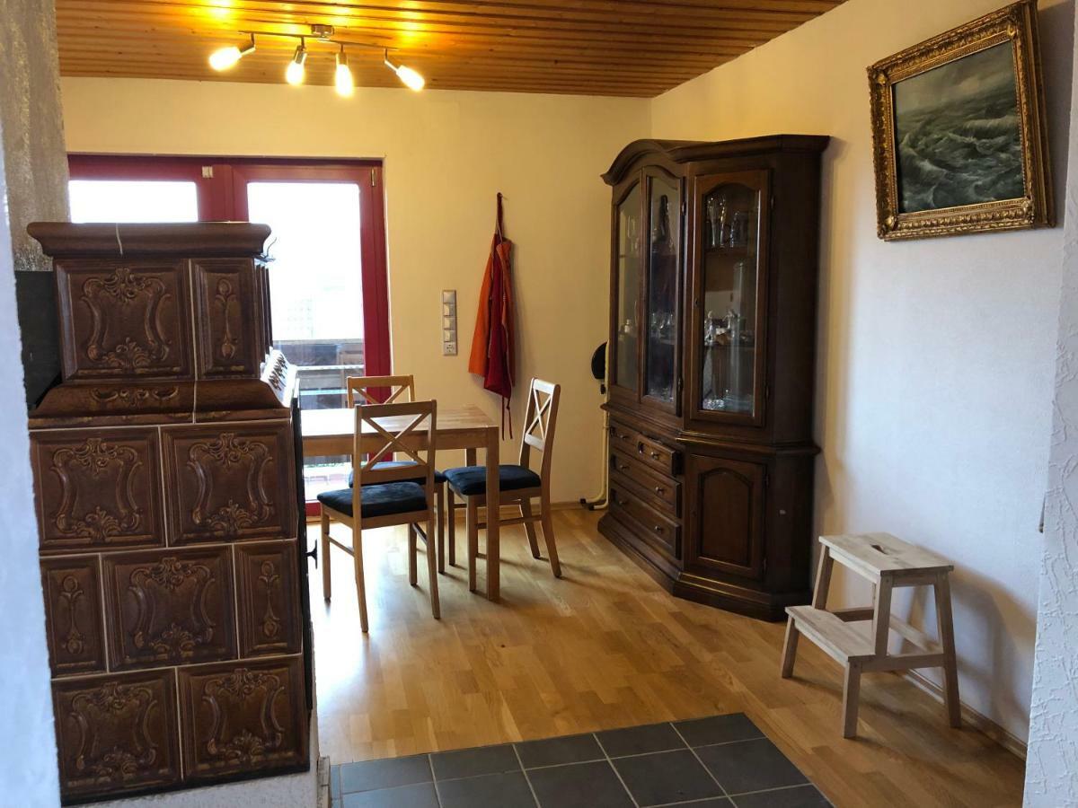 Natuerlicher Holzkomfort Im Hessischen Kegelspiel Huenfeld Exterior photo
